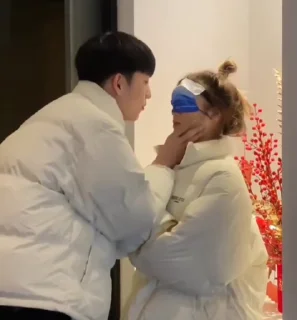 Video sticker ➖ CH: @zzzzcz   . BoT: @ZaZBoT