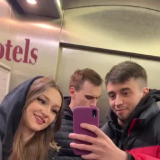 Video sticker 🌟 кишки @kishkifamily :: @fStikBot