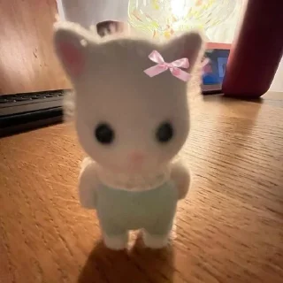 Video sticker 🎀 𝗌𝗁𝗈𝗋𝗍𝖼𝖺𝗄𝖾  @itgirldoll ﹕ 🐇 ❀