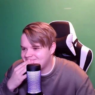 Video sticker 🫠 kussia2 by @kussia_narezki