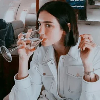 Video sticker 🍷 Dua Lipa