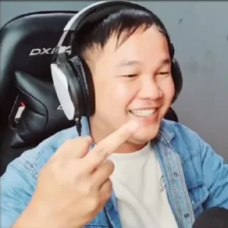 Телеграм стикер 🥰 Salami