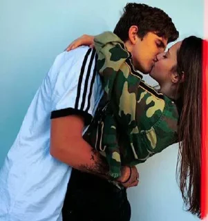 Телеграм стикер ❤️ Cuddles 2 💜 @cutelovestickers