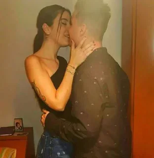 Телеграм стикер ❤️ Cuddles 2 💜 @cutelovestickers