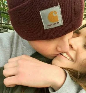 Sticker 💋 Cuddles 2 💜 @cutelovestickers