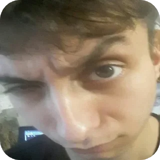 Video sticker 👍 Тихиий Дэн @sozdat_stikery_bot