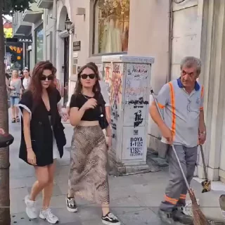 Video sticker ❤️ 𝑫𝒊𝒍𝒂𝒓𝒂 𝑨𝒌𝒔𝒖𝒆𝒌 𝒇𝒓 @seyroqvr ➡️ @Ctikerubot