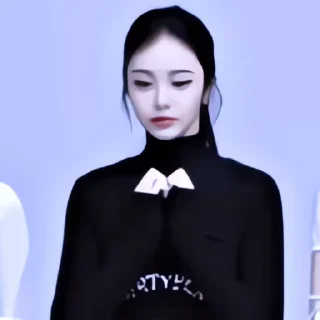 Video sticker 👻 하투하이안스춤콘 @DCConSticker