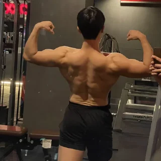 Video sticker 👨‍🦲 이기정 @igizoyn