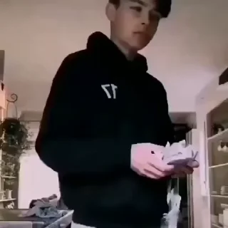 Video sticker 😂 @Sgif0 👈🏻 بقیه استیکرها تو چنل