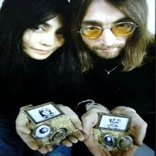 Video sticker 👀 John & Yoko (Сойер варфарін) :: @fStikBot