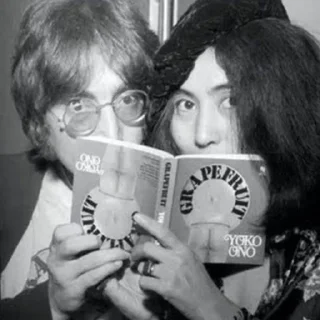 Telegram sticker 😊 John & Yoko (Сойер варфарін) :: @fStikBot
