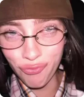 Video sticker 🌟 ммм билли @billieeilish_russia :: @fStikBot