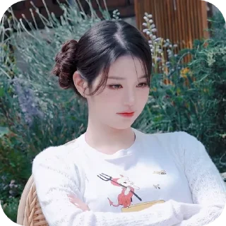 Video sticker 😏 Annacriticizes @superciliousbutterfly