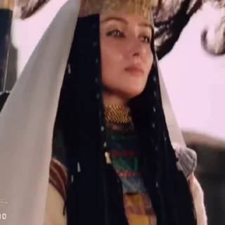 Video sticker 💅 ╰ 👸: 𝘻𝘰𝘭𝘦𝘺𝘬𝘩𝘢 @starvoil