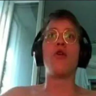 Video sticker 😍 uuh ➡️ @EmojiRuBot