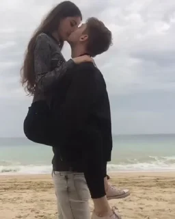 Video sticker 🤍 Comparative Flyingfish :: @fStikBot