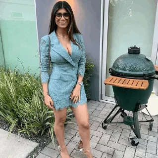 Video sticker 🎃 @FUCK_MOVIE | mia khalifa