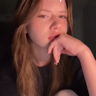 Video sticker 🍾 Girl 38 , @Wallgif