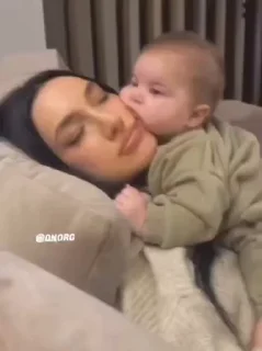 Video sticker 🫠 @AniPackBot استیکرساز😍