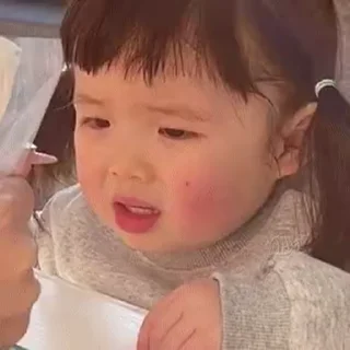 Video sticker 🥰 表情包 @yaoyiyaoxiaokeai